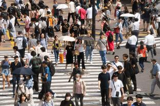 西媒：前巴萨总监普拉内斯接受吉达联合3年800万欧报价